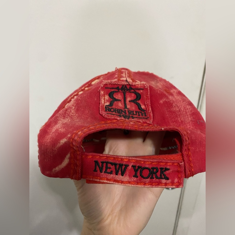 Robin Ruth Red New York Cap - Picture 2 of 2